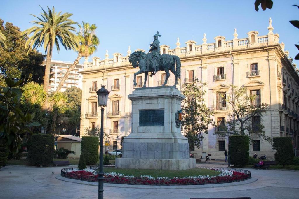 B&B - El Magnanimo Valencia Eksteriør billede